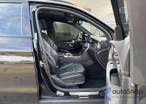 2017 Mercedes-Benz Glc 300 4Matic из США, поврежденный, VIN WDC0G4KB4HF133820